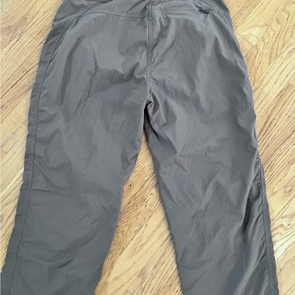 Women's Size 6 Regular "L.L. Bean" Cargo Pants Crops GUC - Picture 5 of 6